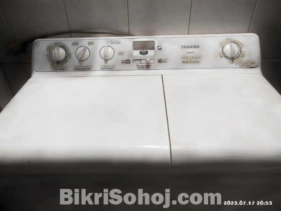 TOSHIBA multifunctional washing machine dryer